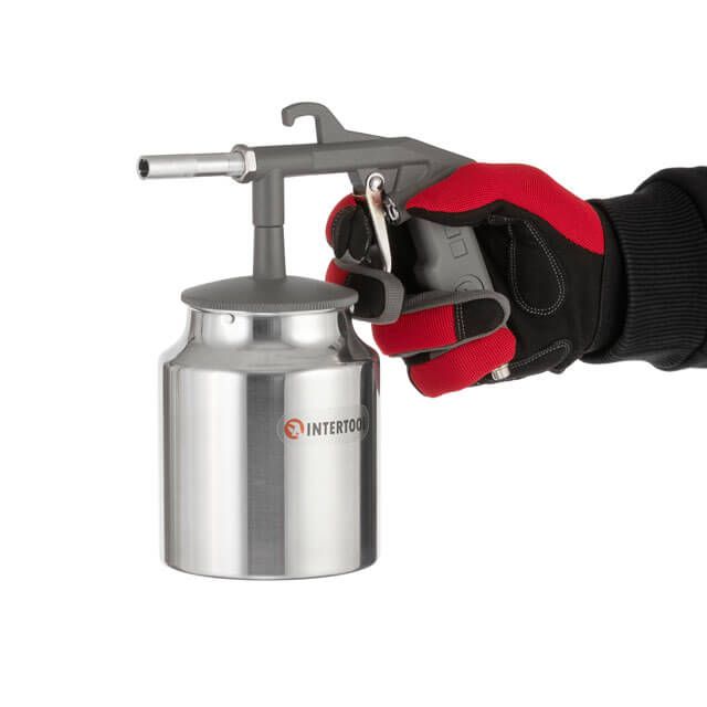 Пневмопістолет піскоструминний форсунка 6ммбачок 1000млметал 8атм ІНТЕРТУЛ РТ-0705