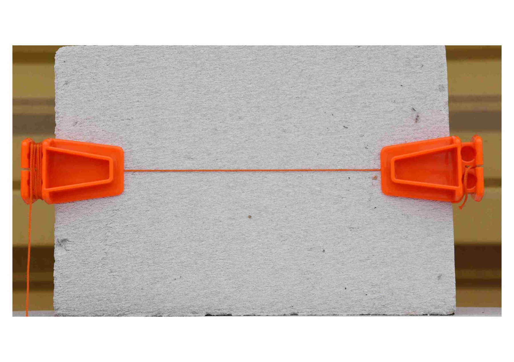 Тримачі кутові малярні VOREL з трасирувальн.шнуром L=18м,2шт.(17430)